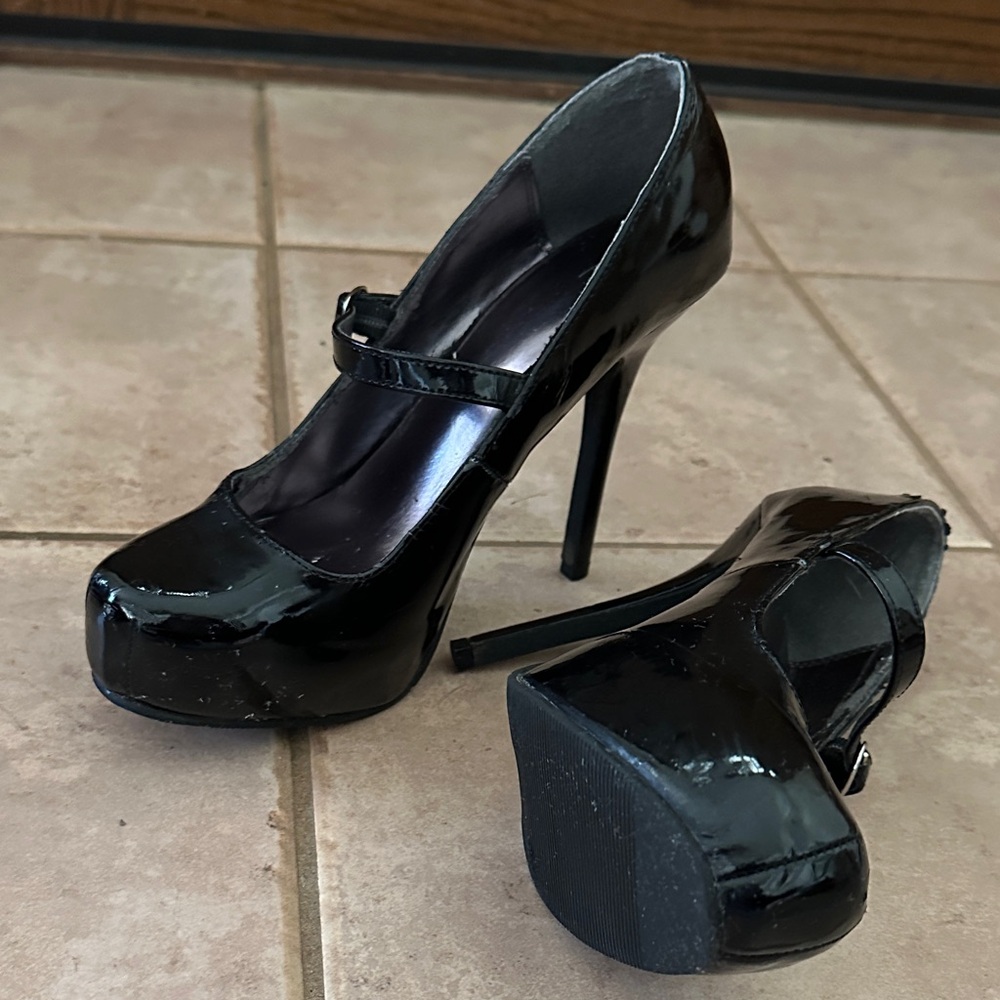 Mossimo Stiletto Platform Pumps Black Patent Leather
